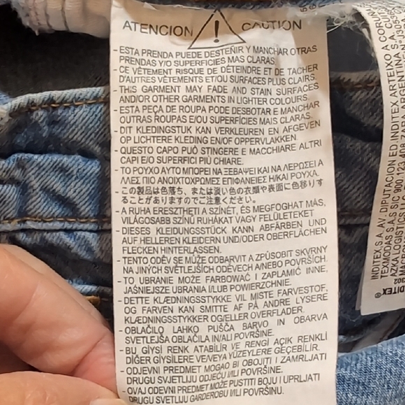 Zara Women's Light Blue High Rise Relaxed Jeans - Picture 11 of 12